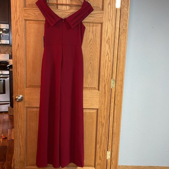 LULU'S Stand Tall Off Shoulder Jumpsuit *NEW* - Picture 8 of 11